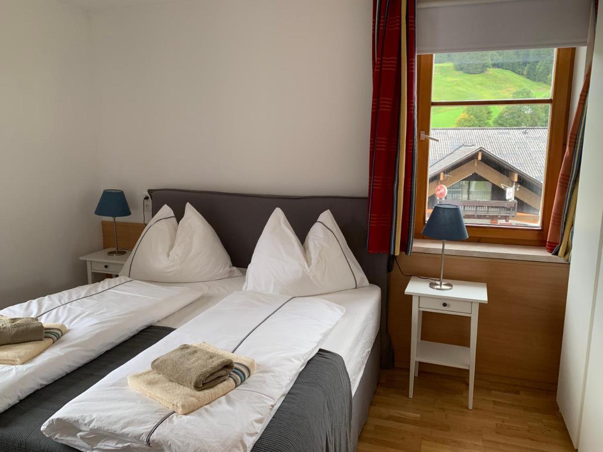 Dachstein Mountainview Gosau Apartment ภายนอก รูปภาพ